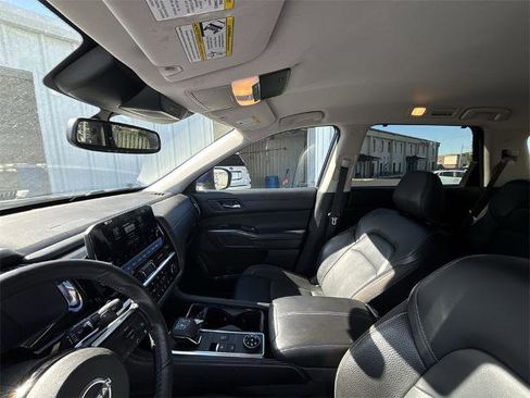 Certified 2022 Nissan Pathfinder SL w/ Cargo Package image 11