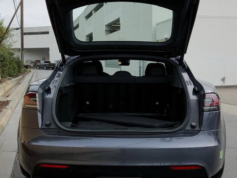 Used 2023 Tesla Model S Plaid image 22