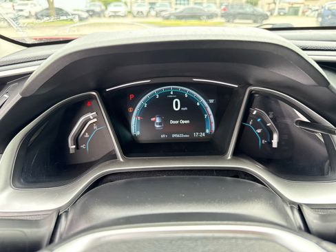 Used 2017 Honda Civic EX-T image 9