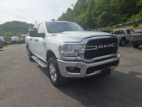 Used 2024 RAM 2500 Big Horn w/ Off Road Package AWD/4WD image 2