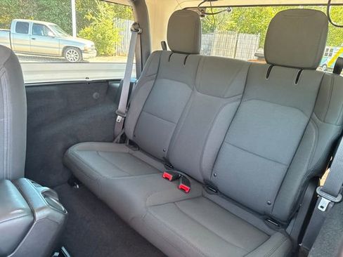 Used 2019 Jeep Wrangler Sport S image 23