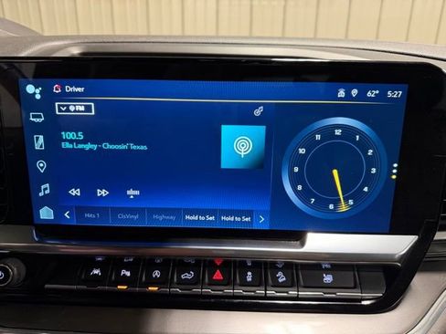 Used 2023 Chevrolet Silverado 1500 High Country w/ Technology Package image 40