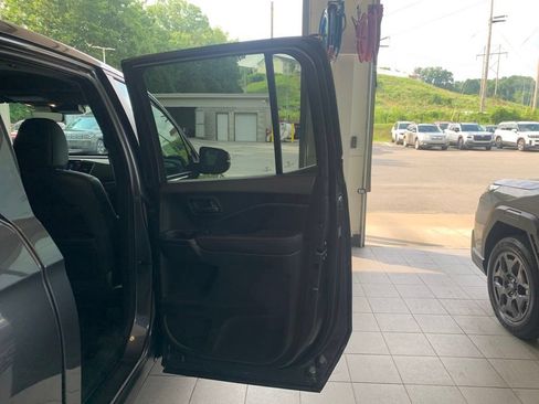 Used 2025 Honda Ridgeline TrailSport image 19
