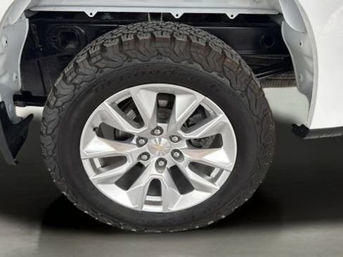 Used 2022 Chevrolet Silverado 1500 Custom AWD/4WD image 8