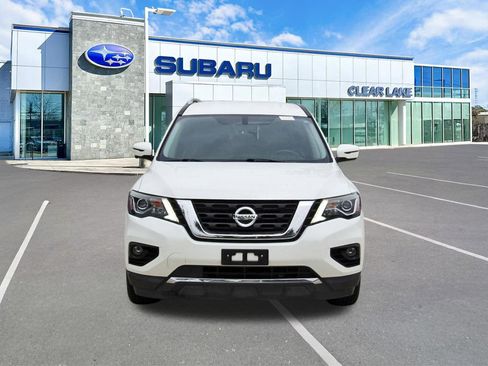 Used 2020 Nissan Pathfinder SL FWD image 2