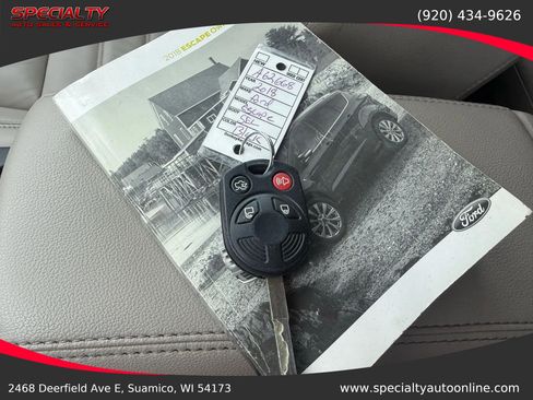 Used 2018 Ford Escape SEL image 36