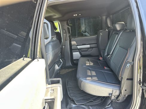 Used 2024 Ford F150 Lariat w/ FX4 Off-Road Package AWD/4WD image 31