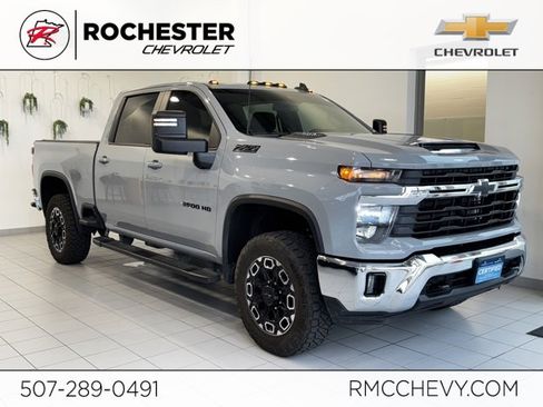 Used 2024 Chevrolet Silverado 3500 LT w/ Convenience Package image 1
