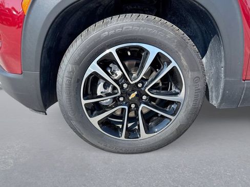 Used 2024 Chevrolet TrailBlazer LT FWD image 10