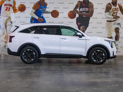 New 2025 Kia Sorento S w/ Panoramic Sunroof Package image 19