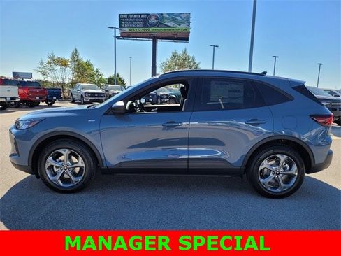 New 2025 Ford Escape ST-Line w/ Equipment Group 301A image 34