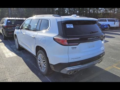 Used 2025 GMC Acadia Denali image 6