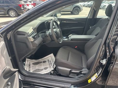 Used 2025 Toyota Camry LE image 15