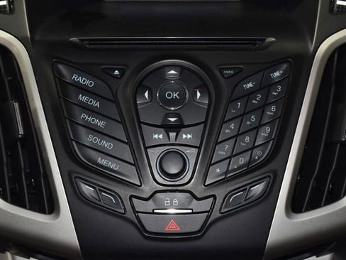 Used 2014 Ford Focus SE FWD image 15