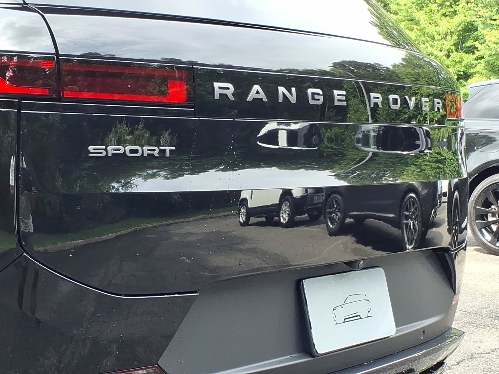 New 2027 Land Rover Range Rover Sport SE AWD/4WD image 19