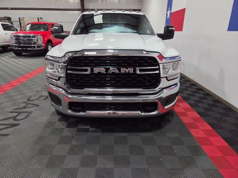 Used 2024 RAM 3500 SLT w/ Quick Order Package 2YG SLT AWD/4WD image 16