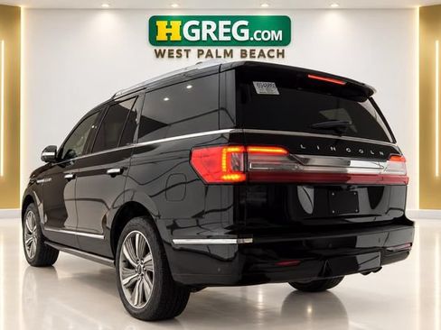 Used 2018 Lincoln Navigator Select w/ Technology Package RWD image 8