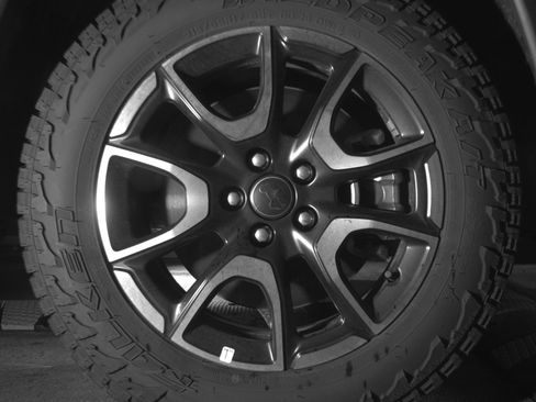 Used 2025 Jeep Compass Trailhawk image 13