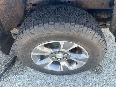Used 2018 Chevrolet Colorado Z71 image 7