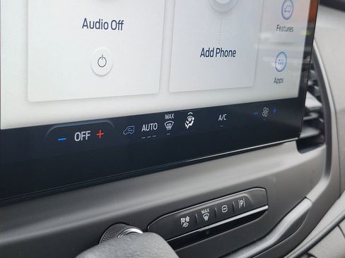 New 2026 Ford Transit 250 148 Medium Roof w/ Load Area Protection Package image 17