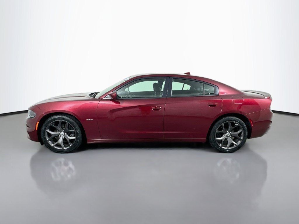 Used 2018 Dodge Charger R/T w/ Premium Group RWD image 8