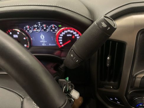 Used 2016 GMC Sierra 2500 Denali w/ Duramax Plus Package image 10