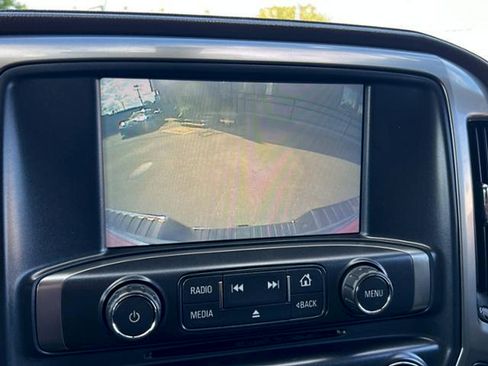 Used 2018 Chevrolet Silverado 1500 LTZ w/ High Desert Package AWD/4WD image 15