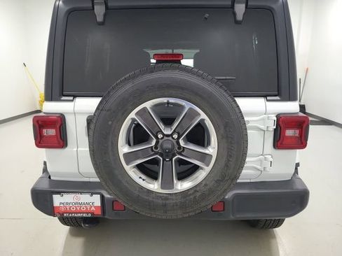 Used 2019 Jeep Wrangler Unlimited Sahara w/ Safety Group AWD/4WD image 33
