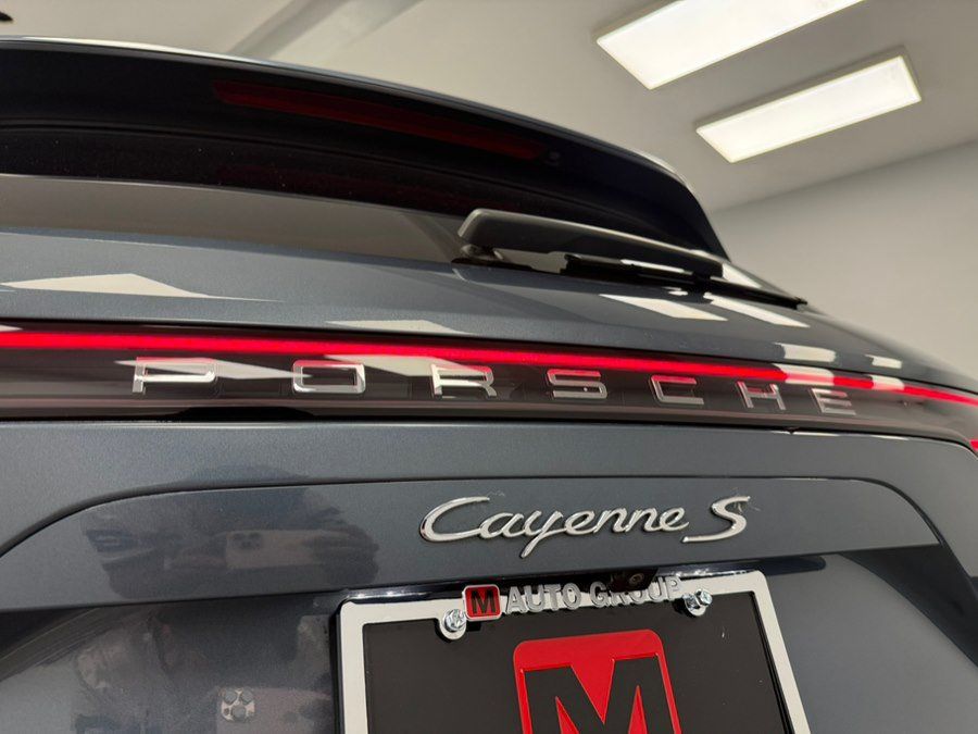 Used 2019 Porsche Cayenne S w/ Premium Plus Package AWD/4WD image 85