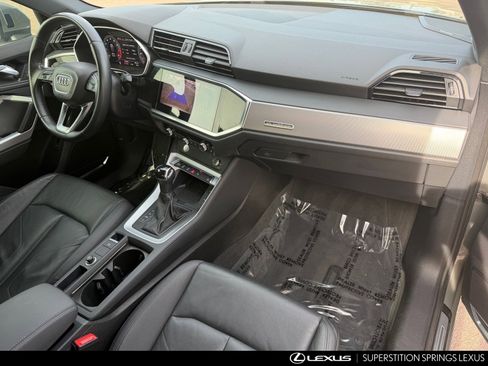 Used 2019 Audi Q3 2.0T Premium Plus w/ Premium Plus Package image 11