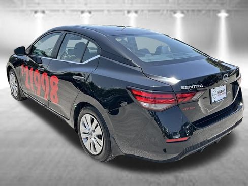 Certified 2025 Nissan Sentra S FWD image 9