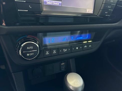Used 2014 Toyota Corolla S FWD image 21