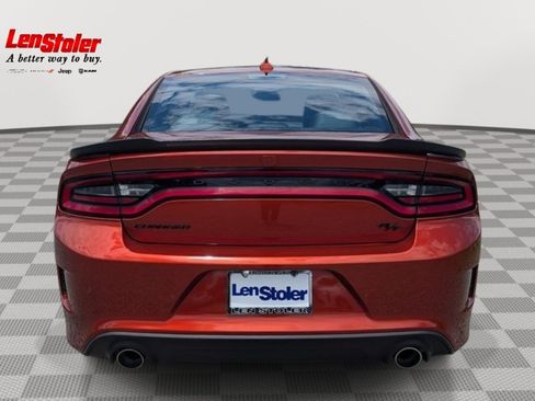 Used 2022 Dodge Charger R/T w/ Plus Group RWD image 4
