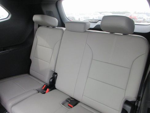New 2026 GMC Acadia Elevation w/ Elevation Premium Package FWD image 15