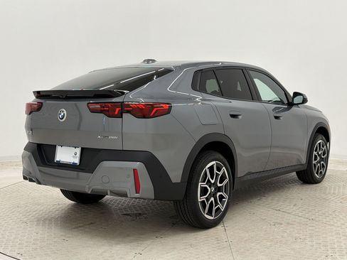 New 2026 BMW X2 xDrive28i AWD/4WD image 9
