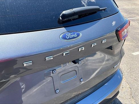 Used 2024 Ford Escape ST-Line w/ Tech Pack #1 AWD/4WD image 31