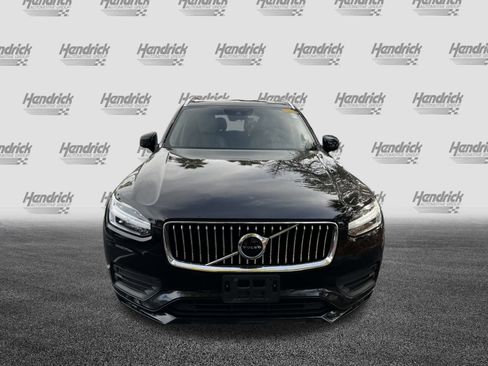 Used 2021 Volvo XC90 T6 Momentum image 3