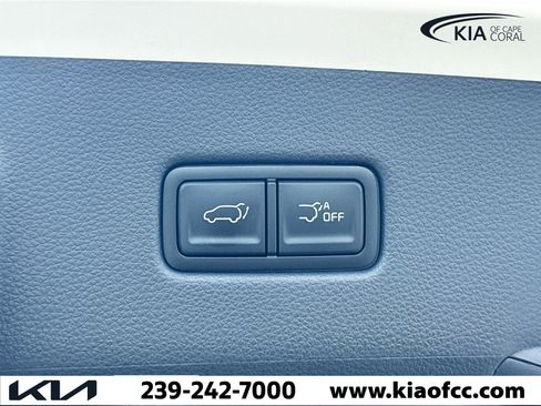 New 2026 Kia Carnival EX FWD image 13