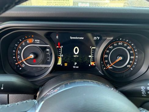 New 2026 Jeep Wrangler Unlimited Sahara AWD/4WD image 19