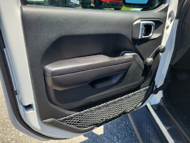 Used 2021 Jeep Gladiator Sport AWD/4WD image 21