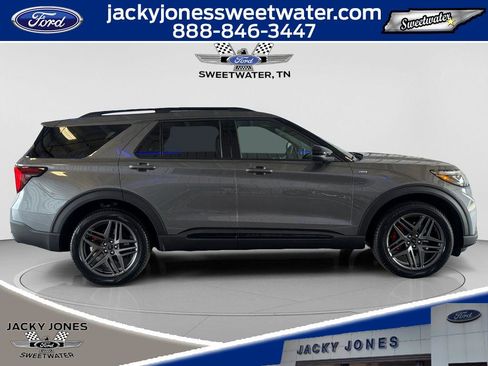 New 2026 Ford Explorer ST-Line AWD/4WD image 6