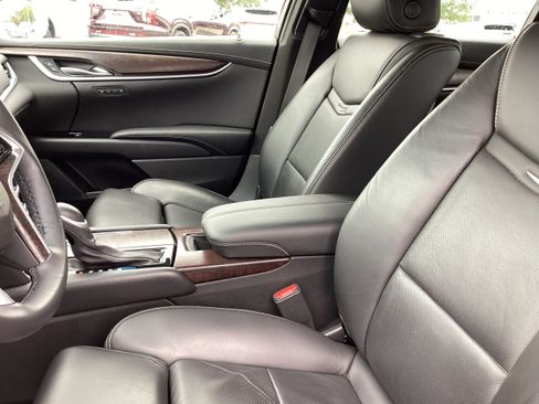 Used 2019 Cadillac XTS Premium Luxury AWD/4WD image 12