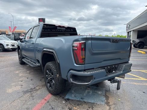 Used 2024 GMC Sierra 2500 AT4 w/ AT4 Preferred Package image 8