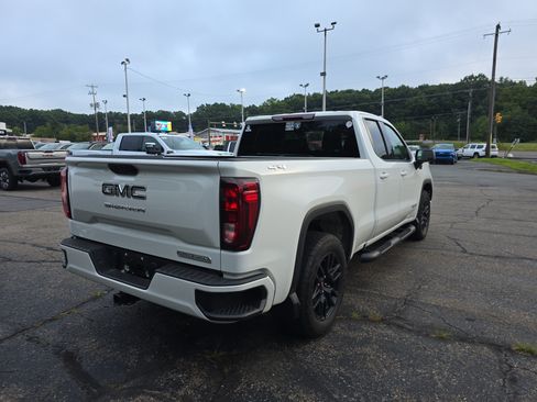 Used 2023 GMC Sierra 1500 Elevation AWD/4WD image 3
