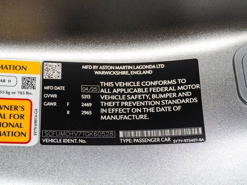 Used 2026 Aston Martin Vanquish Convertible RWD image 40