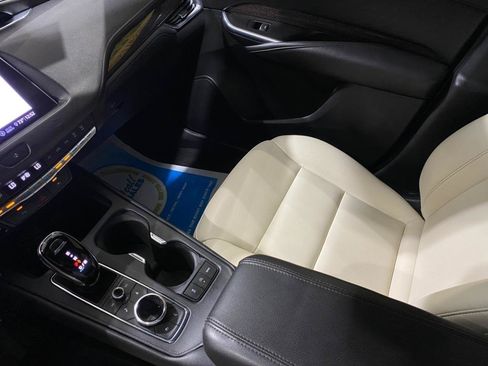 Used 2020 Cadillac XT4 Sport w/ Driver Awareness Package FWD image 19