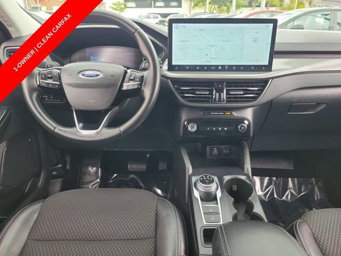 Used 2025 Ford Escape SE FWD image 12