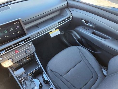 New 2026 Hyundai Tucson SE image 15
