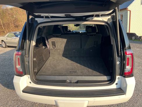 Used 2016 GMC Yukon XL SLE w/ HD Trailering Package image 11