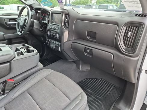 Used 2025 Chevrolet Silverado 1500 Custom Trail Boss AWD/4WD image 31